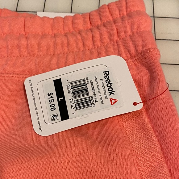 Reebok Vibrant Peach Athletic Shorts side pockets drawstring - Picture 2 of 12